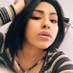 Meet your Posher, Osmara